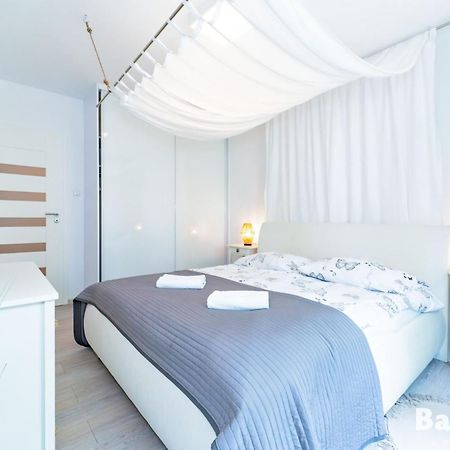 קולובז'ג Apartamenty Balticon Polanki - Sauna, Fitness Inclusive - Basen Latem, Pool Im Sommer מראה חיצוני תמונה