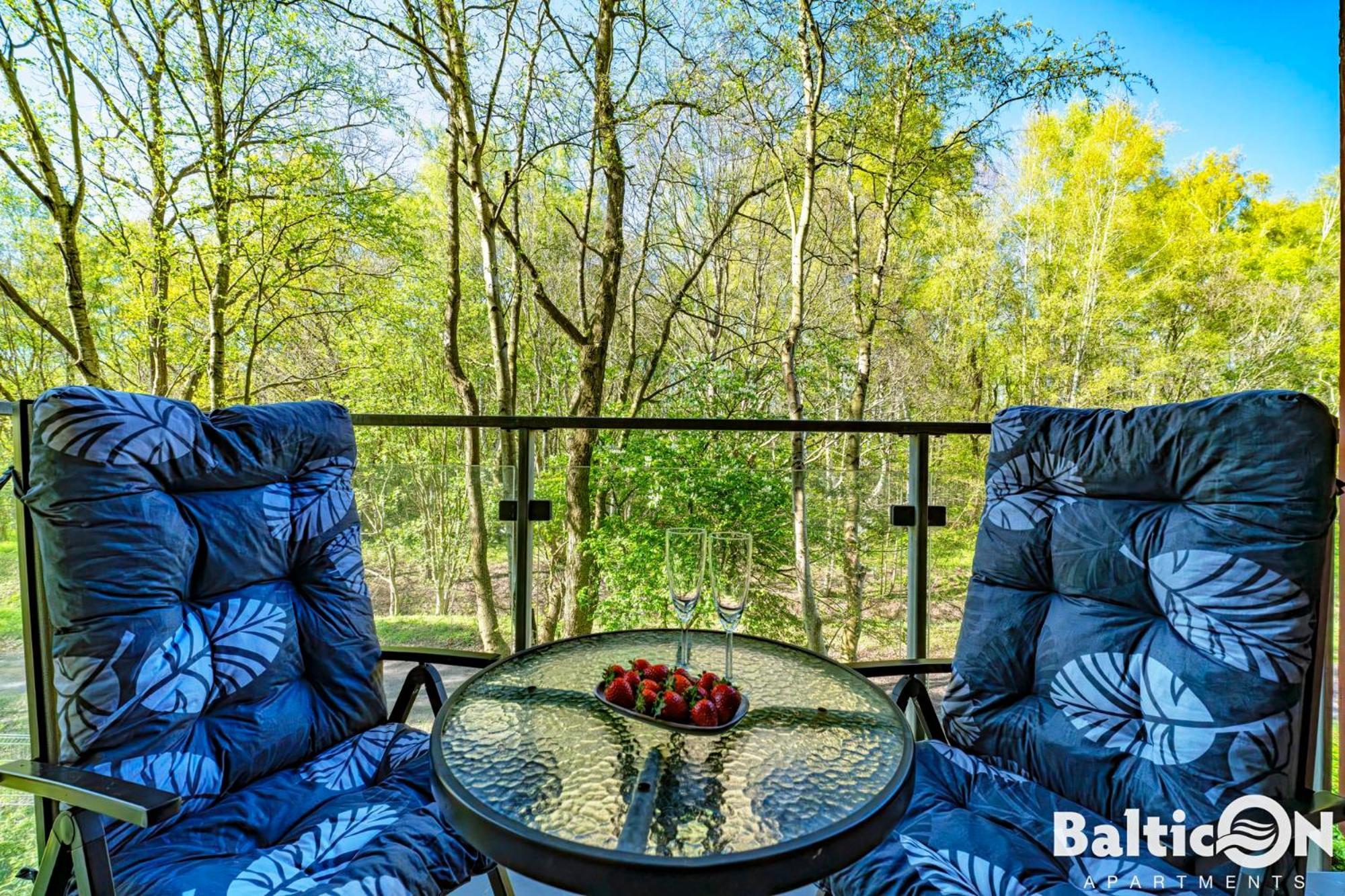 קולובז'ג Apartamenty Balticon Polanki - Sauna, Fitness Inclusive - Basen Latem, Pool Im Sommer מראה חיצוני תמונה